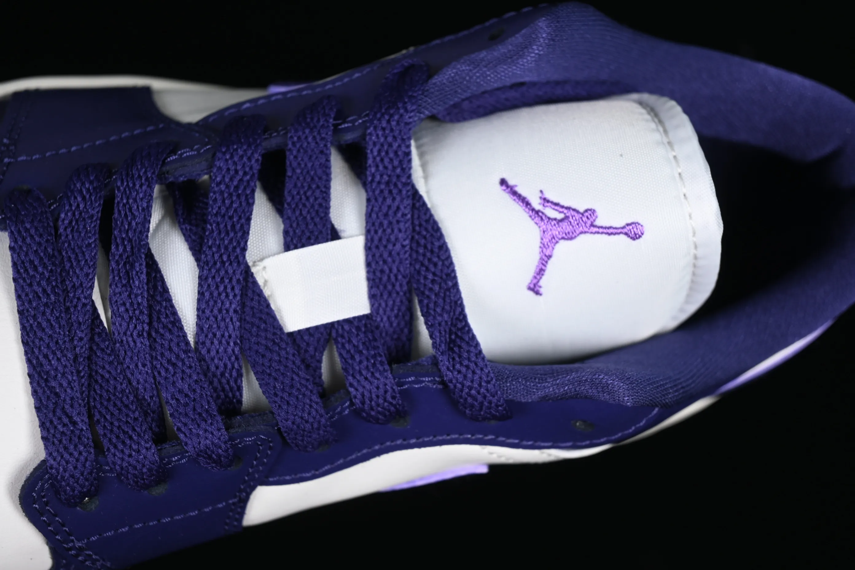 All categories Air Jordan Jordan series basketball shoes Air Jordan 1 Low G version pure original Air Jordan 1 Low AJ1 Joe 1 white and purple cultural low-top casual sneakers DC0774-502